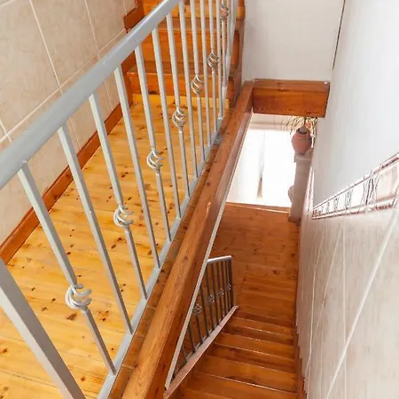 A59 - The Old Walls Studio In Downtown Apartment *
